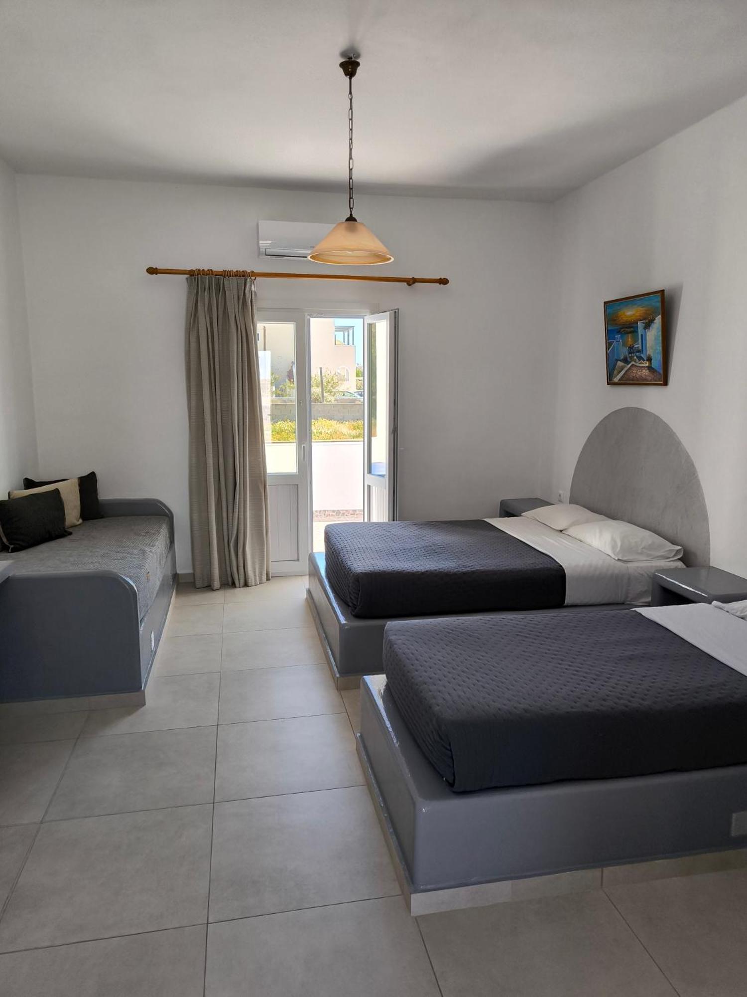 Mary Rooms Περίσσα Εξωτερικό φωτογραφία